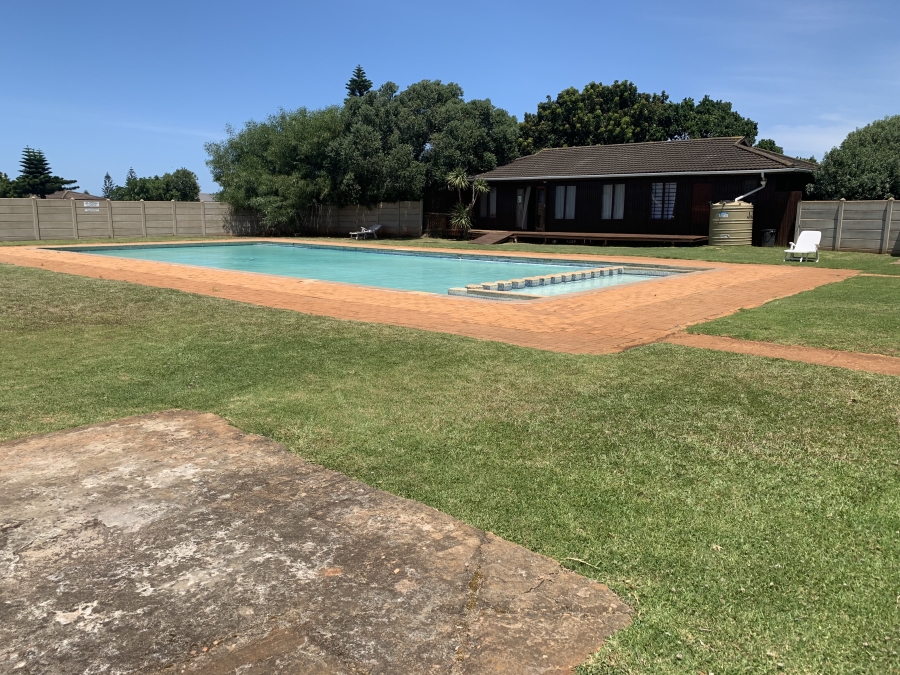3 Bedroom Property for Sale in Jeffreys Bay Central Eastern Cape
